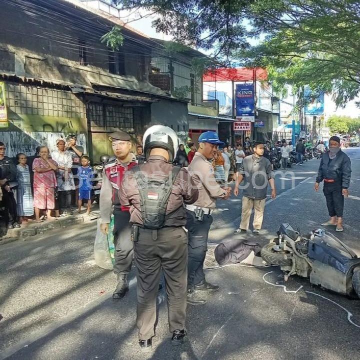 Laka Lantas Melibatkan Truk dan Motor, 1 Orang Meninggal Dunia Ditempat