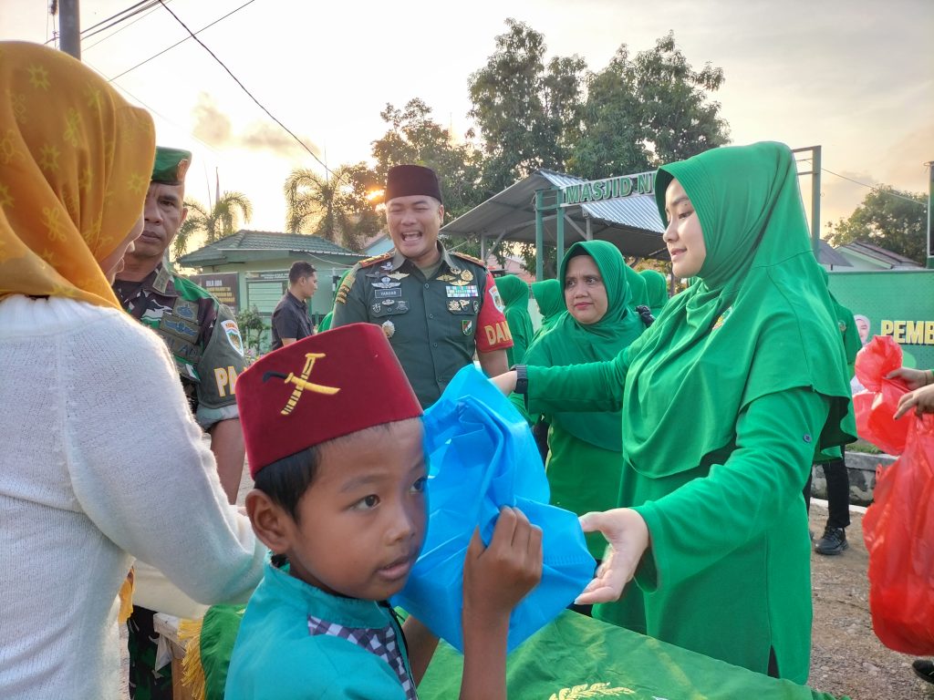 Serentak di 17 Koramil! Kodim 0616/Indramayu Hadirkan Takjil Gratis untuk Masyarakat
