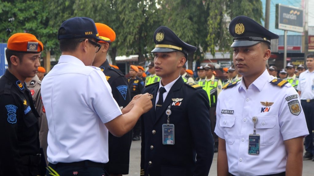 KAI Daop 3 Cirebon Pastikan Petugas Operasional Bersertifikat