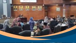 Fraksi PDIP Walk Out dari Paripurna