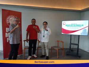 Direktur Komersial Beton Merah Putih, Akhmad Syamsudin, saat jumpa pers dukung program 3 Juta Rumah