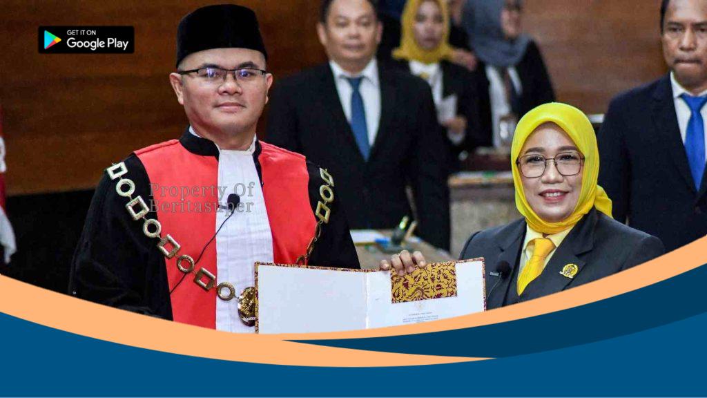 Dra. Hj. Nurhayati, kader Golkar