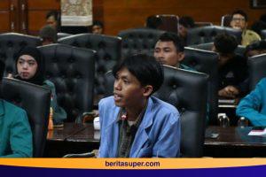 Audiensi DEMA IAI PDK dan BEMNUS Indramayu dengan DPRD Indramayu terkait proyek Segitiga Rebana.