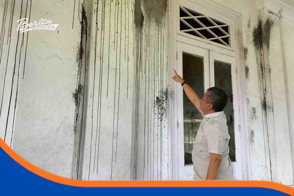 Pembuatan Film berujung Vandalisme,Cagar Budaya Gedong Duwur Rusak dinding akibat tindakan vandalisme saat aktivitas pembuatan film.
