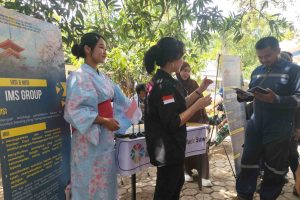 foto stand lpk ims grup di job fair indramayu. Kamis 27/11.
