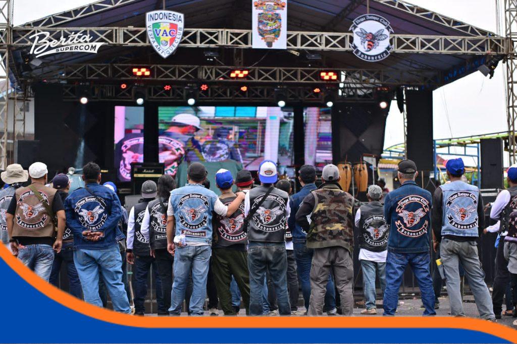 Sambutan tarian lengser khas Jawa Barat anniversary 29 VAC Indramayu