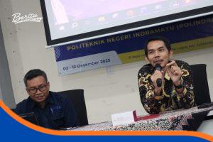 Direktur Polindra Ir. Rofan Aziz,Program Sertifikasi Kompetensi Dosen dan Tendik Vokasi 2025 di Auditorium Student Center Polindra. Rabu (03/12).