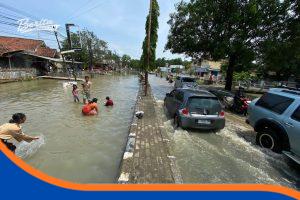 Kondisi banjir berulang di Kabupaten Indramayu.
