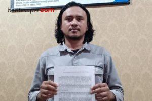 Pemimpin Redaksi Beritasupercom Taufid Chaniago menyampaikan sikap terkait dugaan hambatan informasi publik di Kabupaten Indramayu