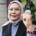 Nina Agustina bersama Joko Widodo di Solo usai menyatakan bergabung dengan PSI