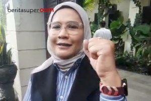 Nina Agustina bersama Joko Widodo di Solo usai menyatakan bergabung dengan PSI