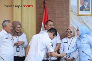 Bupati Bandung Dadang Supriatna bertemu Wakil Menteri Koperasi RI Farida Farichah di Jakarta