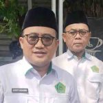 Kepala Kemenag Indramayu Aghuts Muhaimin meninjau aset wakaf seluas 1.500 meter persegi di Jalan Wiralodra Indramayu