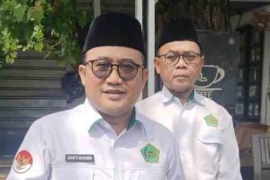Kepala Kemenag Indramayu Aghuts Muhaimin meninjau aset wakaf seluas 1.500 meter persegi di Jalan Wiralodra Indramayu