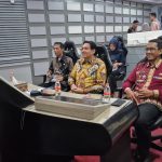 Bupati Lucky Hakim mengikuti entry meeting pemeriksaan LKPD bersama BPK RI secara daring di Indramayu Command Center
