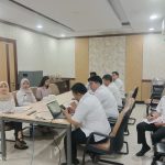 Rapat Pemkab Indramayu bersama Universitas Pancasakti Tegal membahas kerja sama program KKN di ruang rapat Setda Indramayu