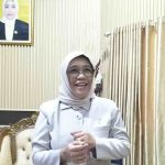 Ketua DPRD Indramayu Hj. Nurhayati saat berada di kantor DPRD Indramayu memberikan keterangan terkait wacana pansus PDAM