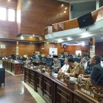Dewan Perwakilan Rakyat Daerah (DPRD) Kabupaten Indramayu menggelar audiensi bersama Koalisi Masyarakat Pesisir Indramayu (KOMPI)