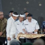 Sekda Kabupaten Bandung Cakra Amiyana menghadiri Musrenbang Jawa Barat 2026 di Bale Pakuan Bandung