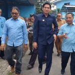 Bupati Lucky Hakim meninjau proses pengolahan air di Perumdam Tirta Darma Ayu