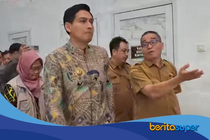 RSUD Indramayu Tingkatkan Layanan Kesehatan, Program KJSU Mulai Digenjot Bupati Lucky Hakim saat kunjungan ke RSUD Indramayu membahas program KJSU dan layanan kesehatan