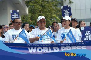 Dewan Pers menggelar fun walk Hari Kebebasan Pers Dunia 2026 di Jakarta