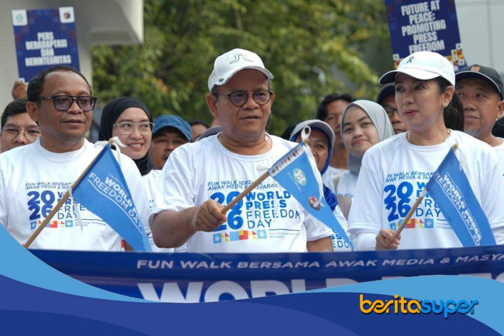 Fun Walk Hari Kebebasan Pers SeDunia 2026, Dewan Pers Tekankan Adaptasi dan Integritas Media Dewan Pers menggelar fun walk Hari Kebebasan Pers Dunia 2026 di Jakarta