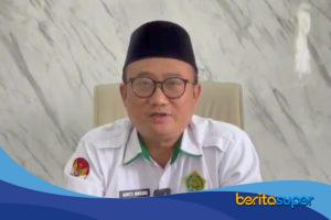 H. Agus Muhaimin Kepala Kemenag Indramayu menyampaikan pesan Idul Adha