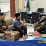 Deputi BPJPH Mamat Salamat Burhanudin bersama jajaran Pemerintah Kabupaten Indramayu