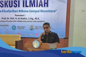 Ketua Umum Yayasan Wiralodra Dr H Dudung Indra Ariska SH saat menyampaikan pidato dalam Seminar Pascasarjana Universitas Wiralodra