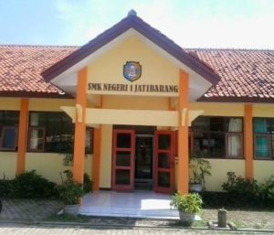 SMKN 1 Jatibarang disorot setelah siswa kelas XI dirumahkan sepihak