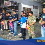 Prosesi pemotongan pita peresmian grand opening PT Fajar Motor Jatibarang Indramayu